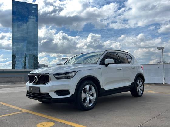 VOLVO XC40 2.0 T4 GASOLINA GEARTRONIC VOLVO XC40 2.0 T4 GASOLINA GEARTRONIC